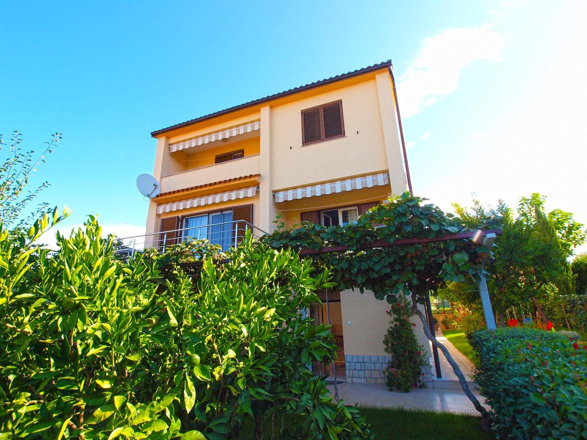 Apartment Nevenka 1482 Medulin Dış mekan fotoğraf